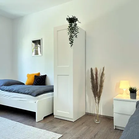 Monteurwohnung Mit Balkon