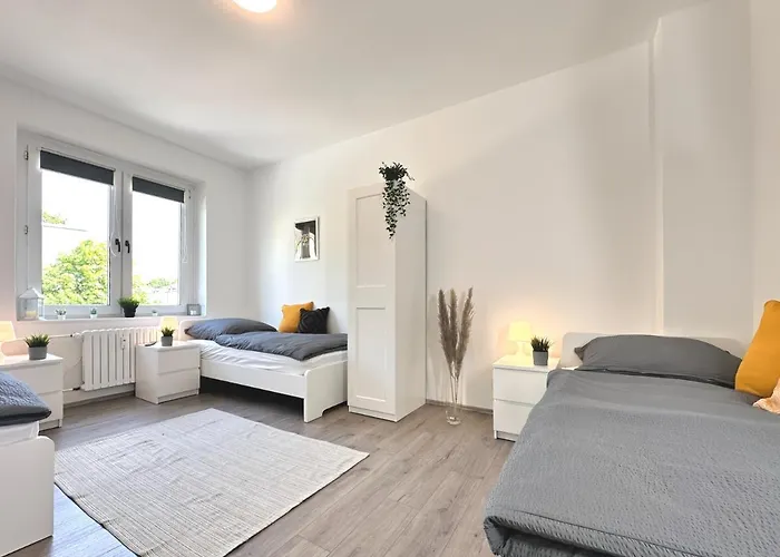 Monteurwohnung Mit Balkon Appartement *